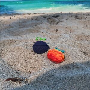 Human Haki Flame Flame Air Pod Pro Case